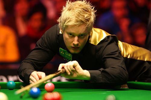 挑起进攻大旗！鲍威尔半场10中5得到16分2篮板1助攻