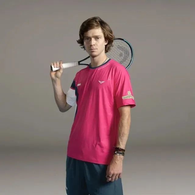 记者：国米不可能在冬窗签阿德耶米，他们满意现有的4名前锋