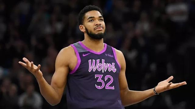 屡屡暴露出 屡屡暴露出